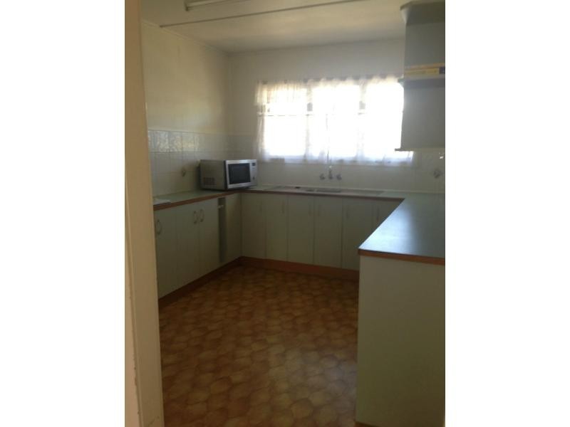 16 Noongah Street, Currajong QLD 4812