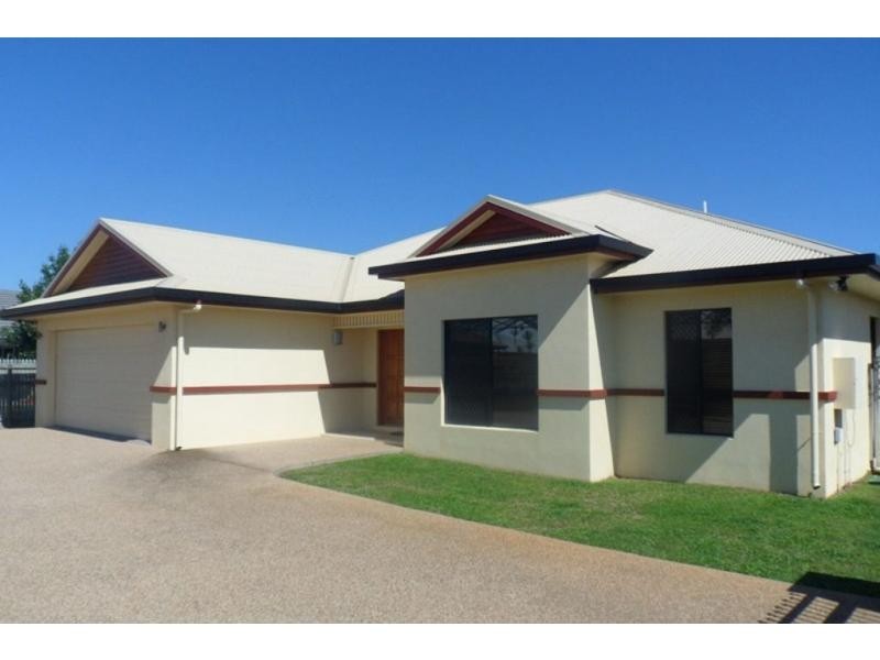 18 Eungella Court, Bushland Beach QLD 4818