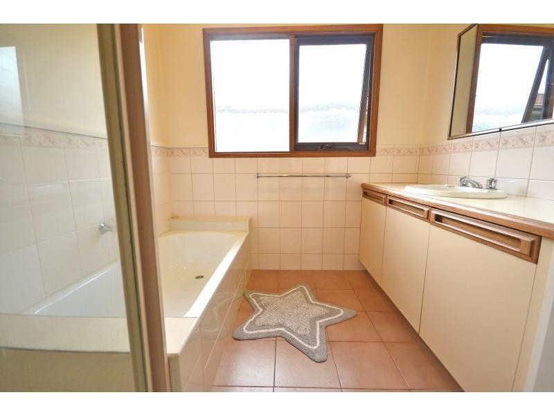 Ringwood East VIC 3135