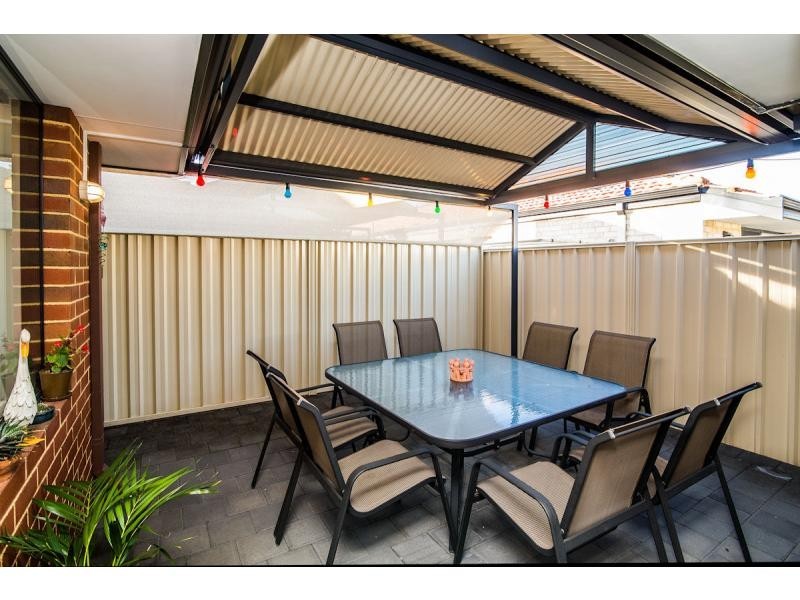 4/16 Dollarbird Road, Southern River WA 6110