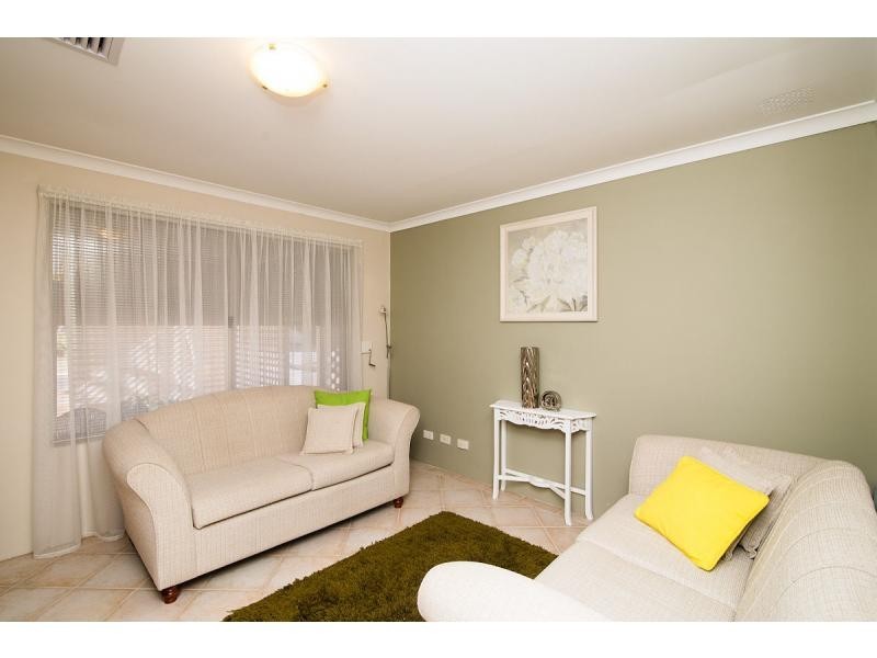 2 Blakemore Retreat, Huntingdale WA 6110