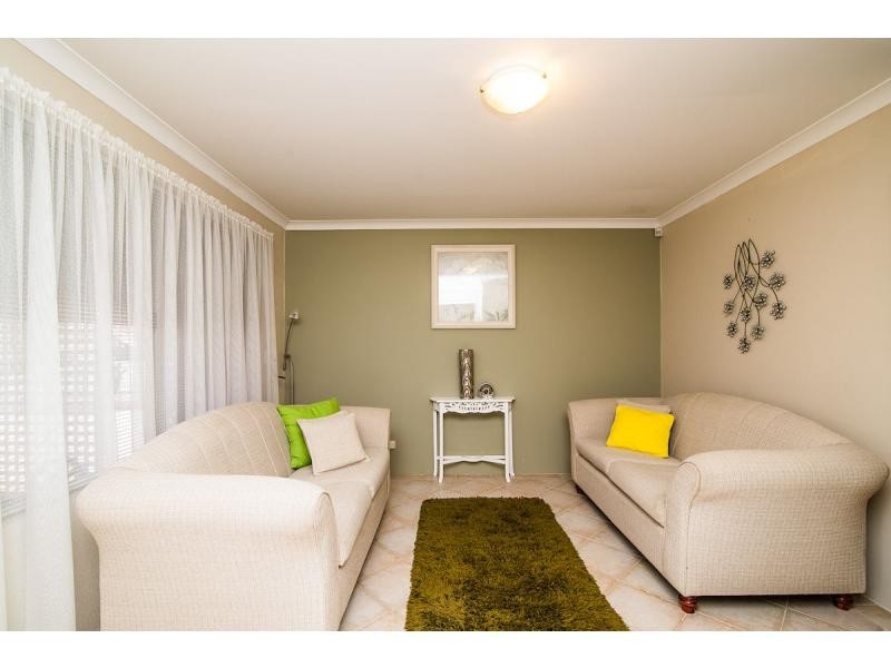 2 Blakemore Retreat, Huntingdale WA 6110