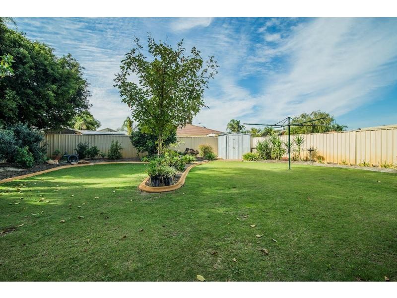 2 Blakemore Retreat, Huntingdale WA 6110