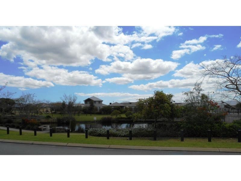 31 Goldfinch Bend, Harrisdale WA 6112