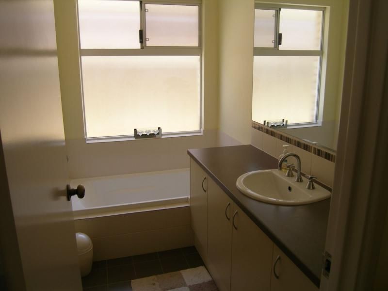 31 Goldfinch Bend, Harrisdale WA 6112