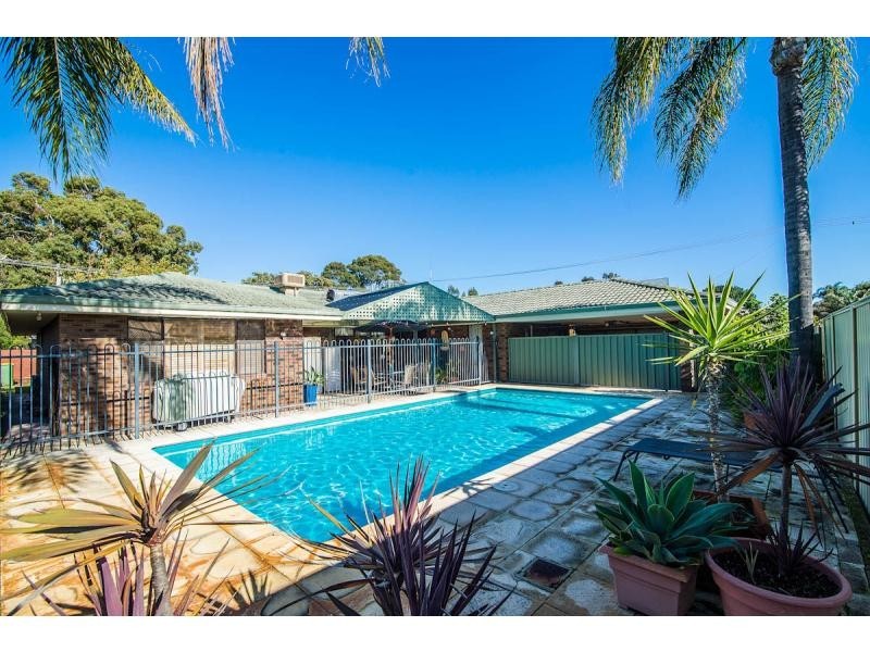 14 Doune Place, Willetton WA 6155