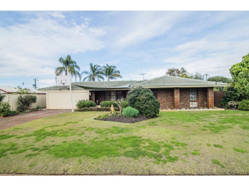 14 Doune Place, Willetton WA 6155