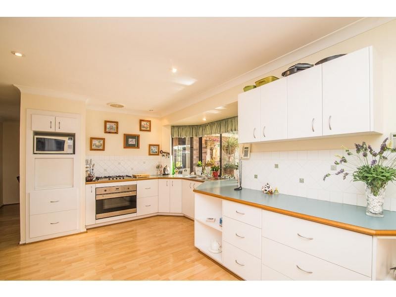 14 Doune Place, Willetton WA 6155