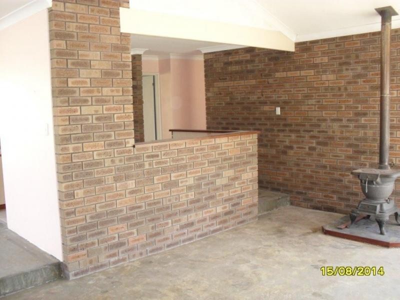 15 Glenmont Gardens, Ballajura WA 6066