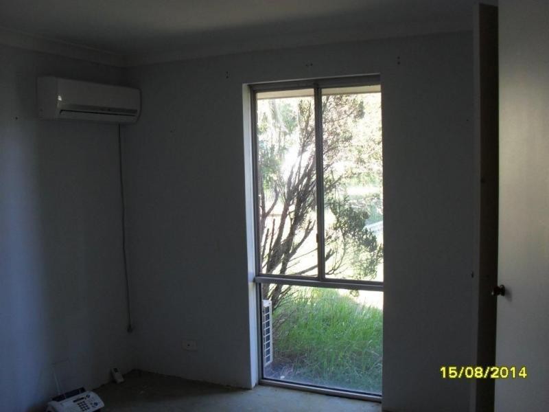 15 Glenmont Gardens, Ballajura WA 6066