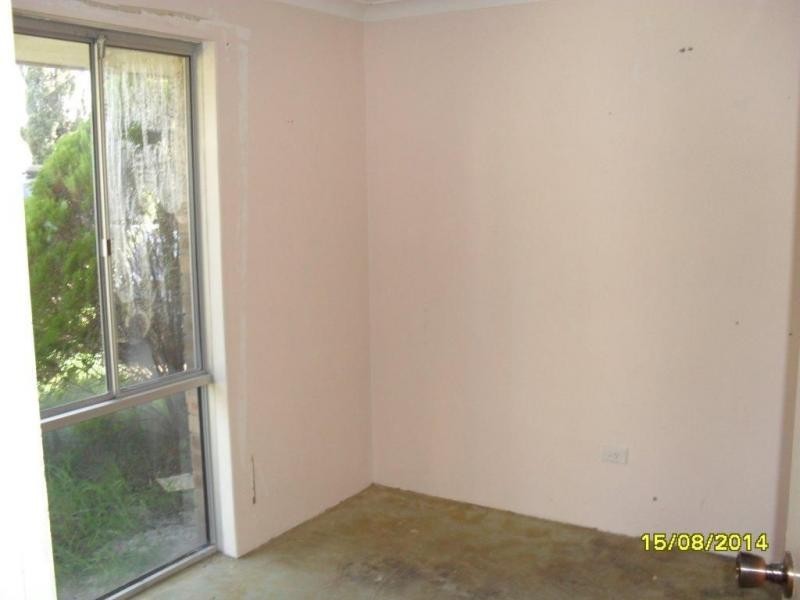 15 Glenmont Gardens, Ballajura WA 6066