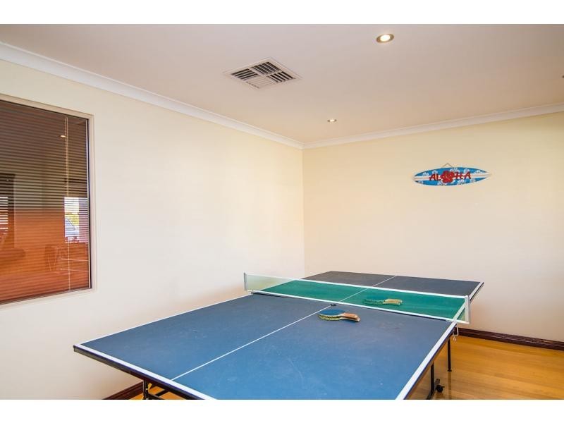11 Burbank Street, Canning Vale WA 6155