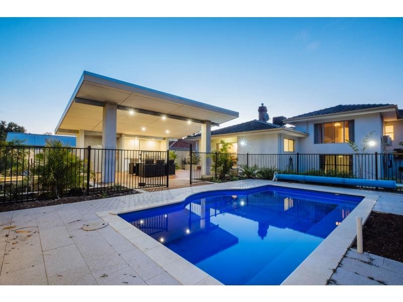 32 Sanderling Street, Stirling WA 6021