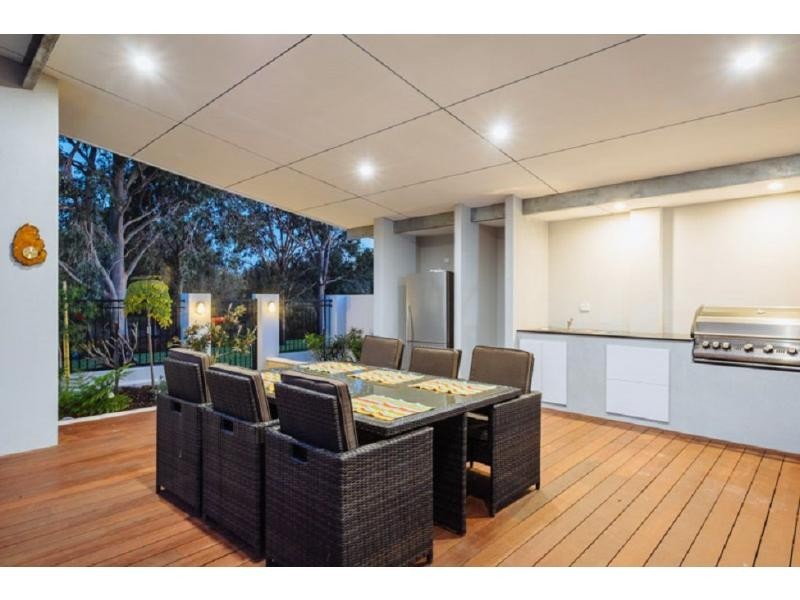 32 Sanderling Street, Stirling WA 6021