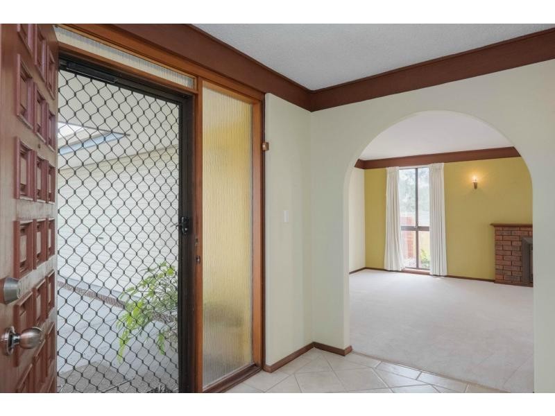 2 Hoxton Rise, Carine WA 6020