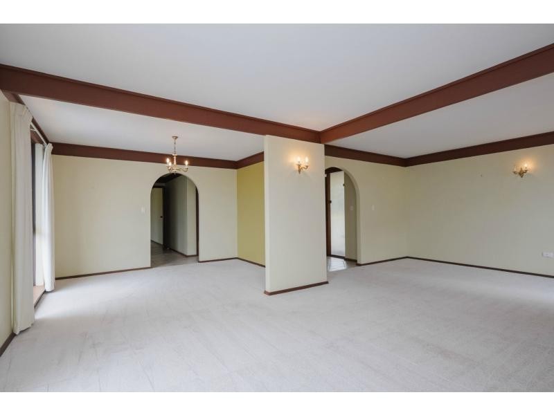 2 Hoxton Rise, Carine WA 6020