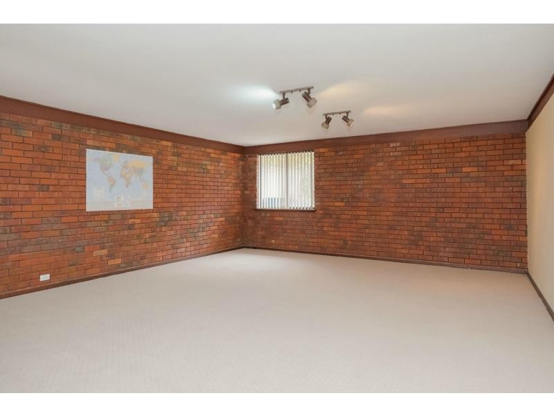 2 Hoxton Rise, Carine WA 6020