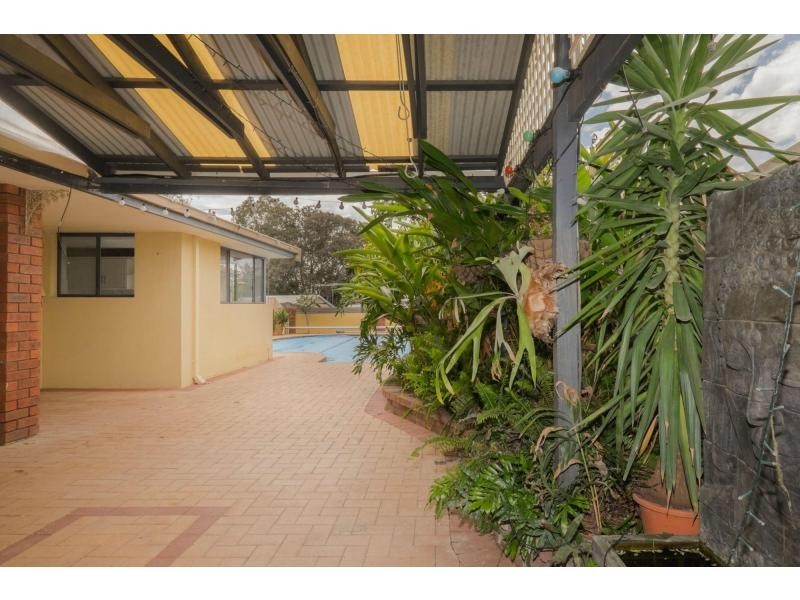 2 Hoxton Rise, Carine WA 6020