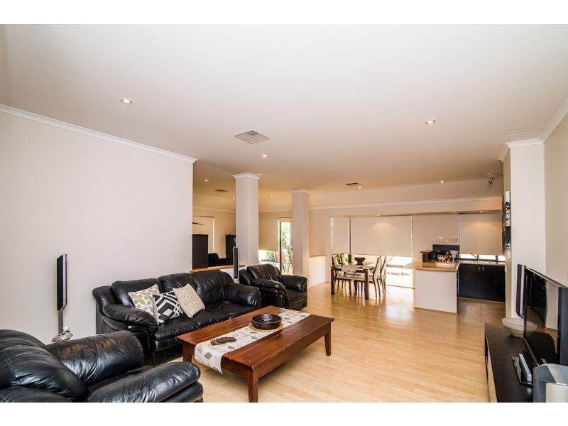 38 Gundaring Turn, Canning Vale WA 6155