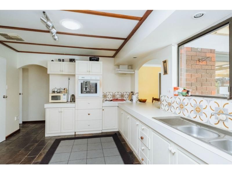 27 Casilda Road, Duncraig WA 6023