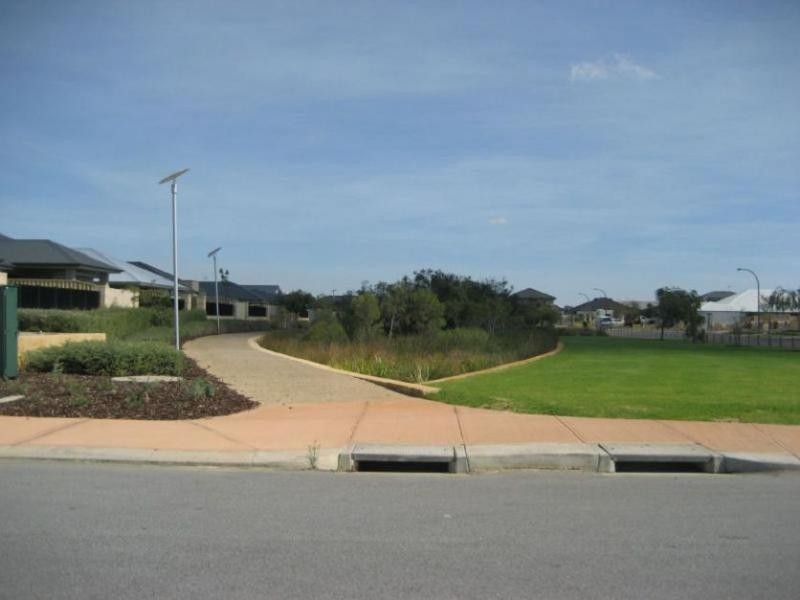 10 Eaton Lane, Southern River WA 6110