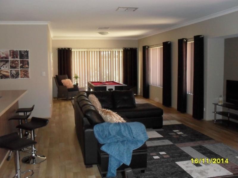 14 Batty Road, Byford WA 6122