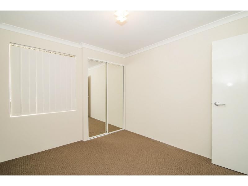 8/309 Railway Avenue, Armadale WA 6112