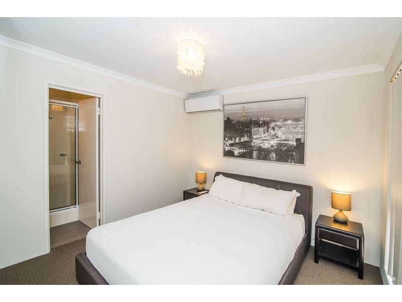 8/309 Railway Avenue, Armadale WA 6112