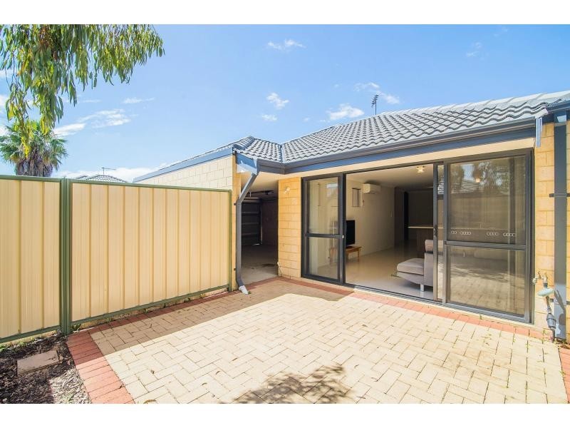 8/309 Railway Avenue, Armadale WA 6112