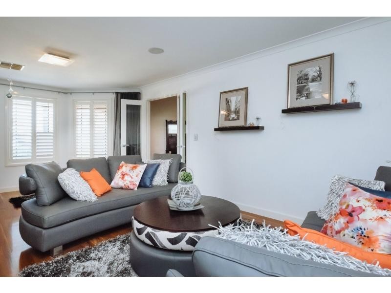 7 Madeira Turn, Hillarys WA 6025