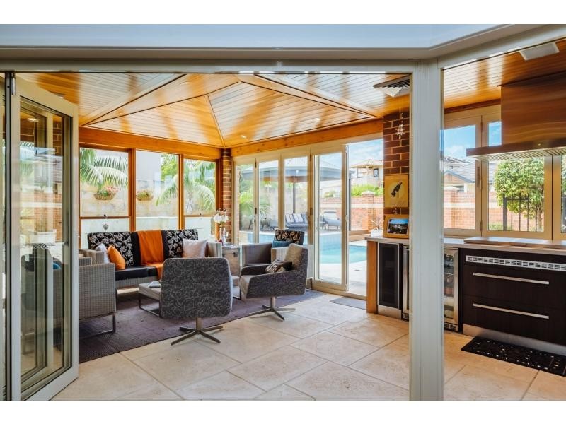 7 Madeira Turn, Hillarys WA 6025