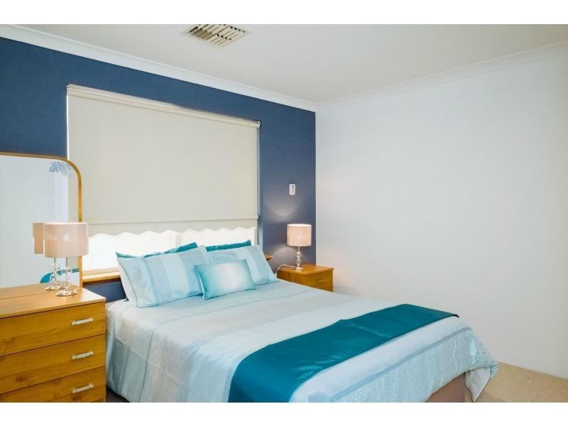 7 Madeira Turn, Hillarys WA 6025