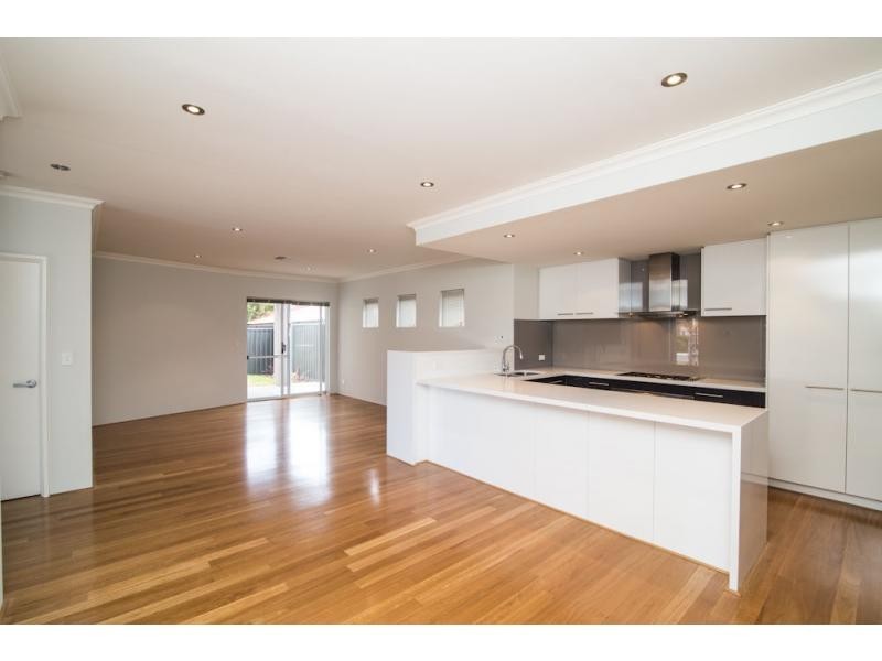 22 Saunders Street, Como WA 6152