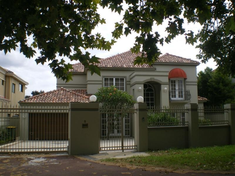 9 OMAGH Grove, Waterford WA 6152