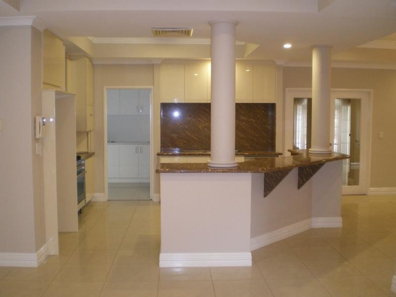 9 OMAGH Grove, Waterford WA 6152