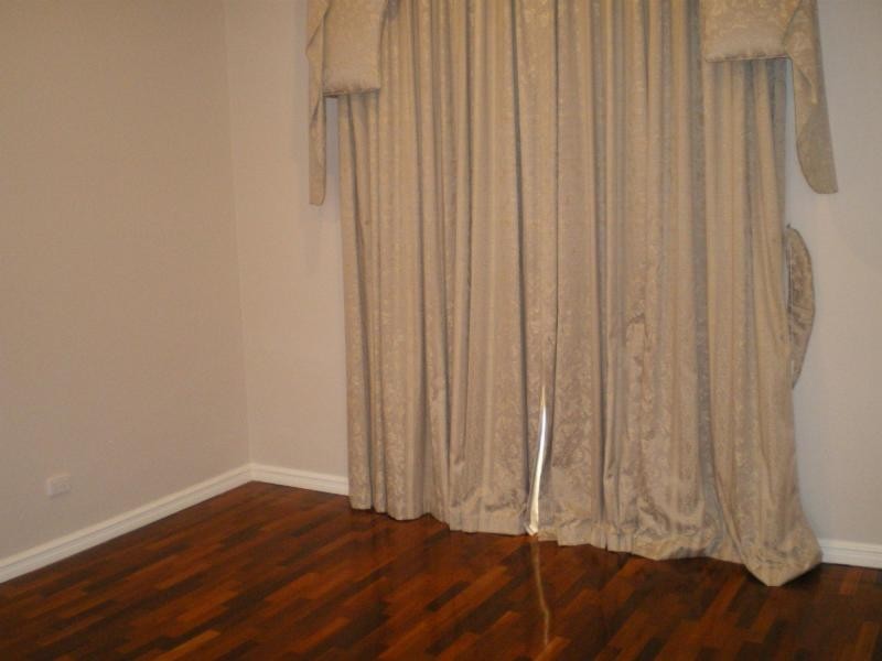 9 OMAGH Grove, Waterford WA 6152