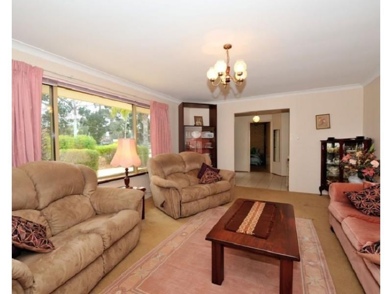 26 Gledhill Way, Leeming WA 6149