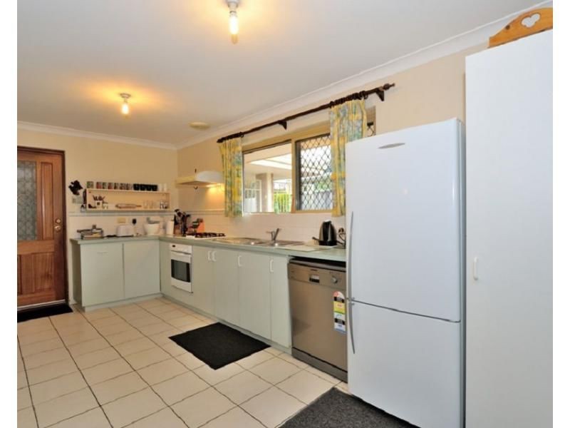 26 Gledhill Way, Leeming WA 6149