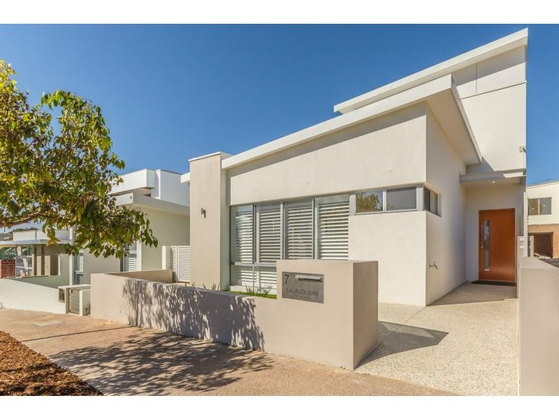 7 Balandi Way, City Beach WA 6015