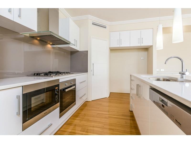 7 Balandi Way, City Beach WA 6015