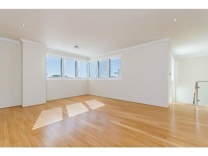 7 Balandi Way, City Beach WA 6015