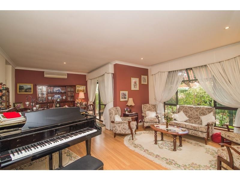 15B Simpson Street, Applecross WA 6153