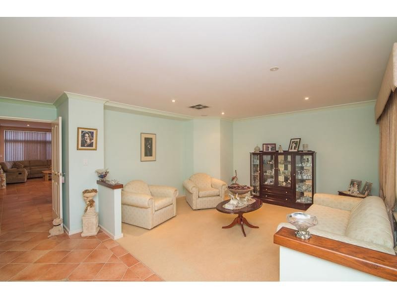 24 Ansellia Loop, Canning Vale WA 6155