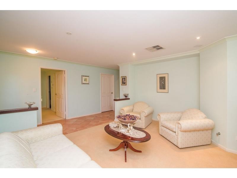 24 Ansellia Loop, Canning Vale WA 6155