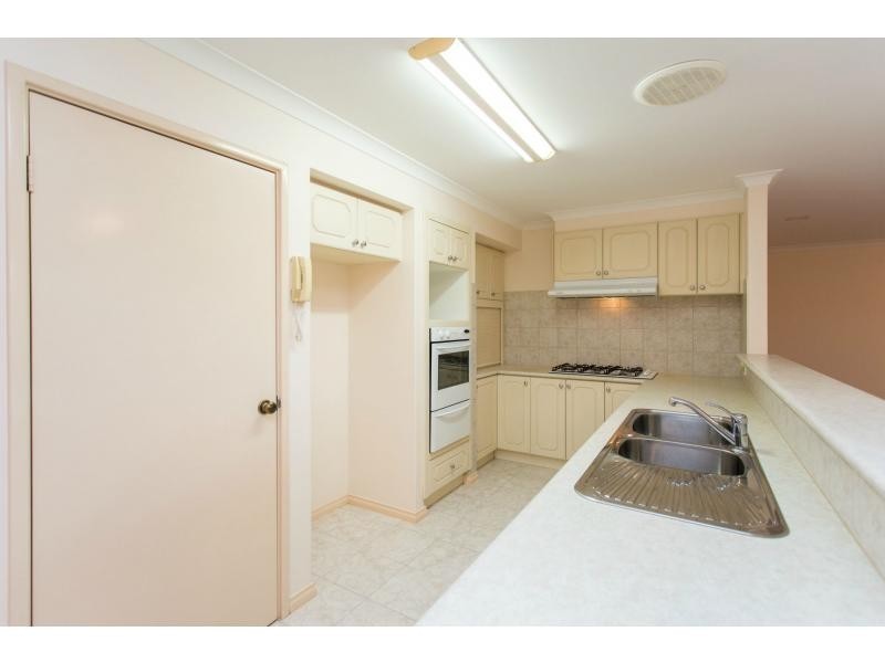 22/7 Lester Drive, Thornlie WA 6108