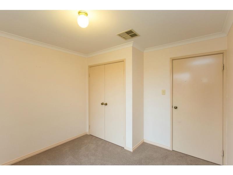 22/7 Lester Drive, Thornlie WA 6108