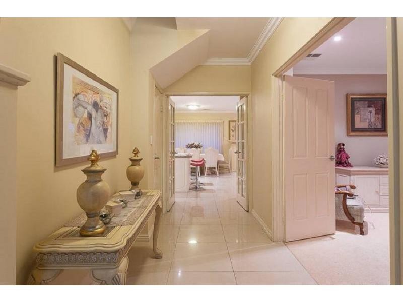 9 Dorchester Turn, Canning Vale WA 6155