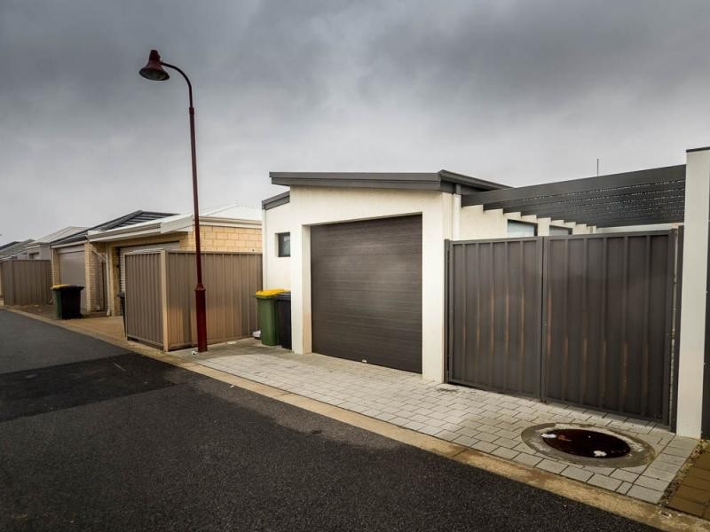 8 Weebill Way, Southern River WA 6110