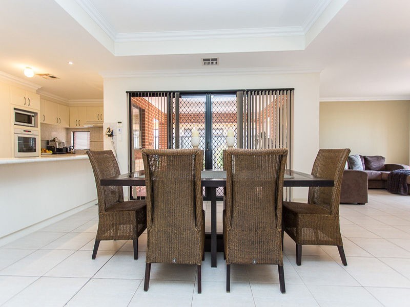 20 Tarradee Circuit, Thornlie WA 6108