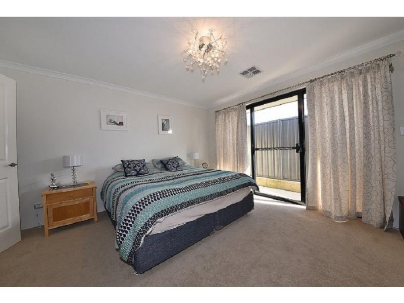 14 Redheart Road, Carramar WA 6031